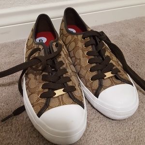 COACH size 9 Empire shoes